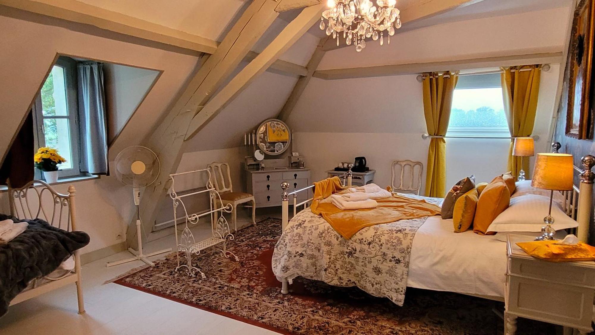 Le Logis D'Epargnes B&B And Gite Екстериор снимка